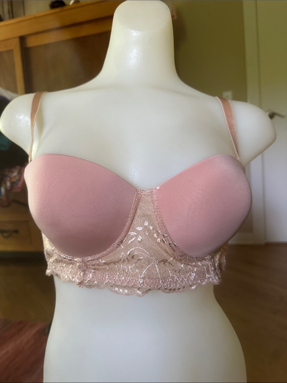 Jezebel Women's Nude Lace Longline Bra 38C